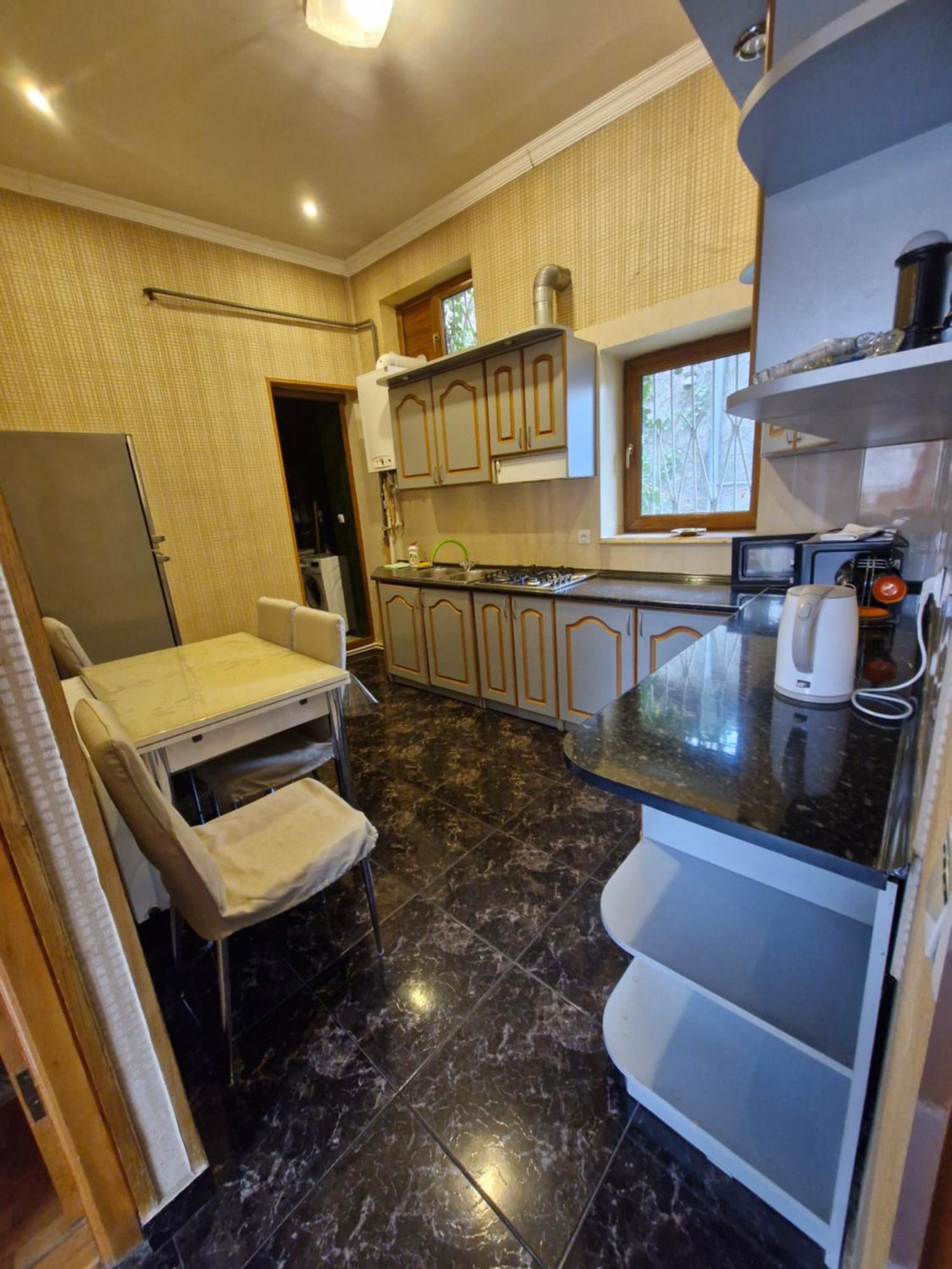 Barnaba Apartment Tbilisi Eksteriør bilde