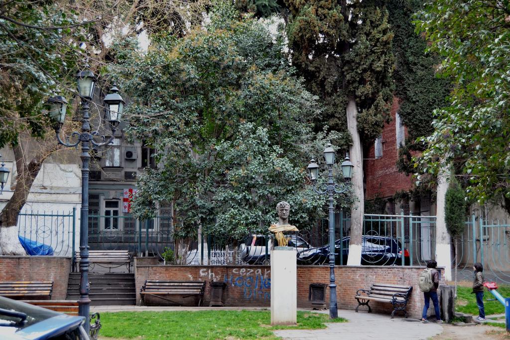 Barnaba Apartment Tbilisi Eksteriør bilde